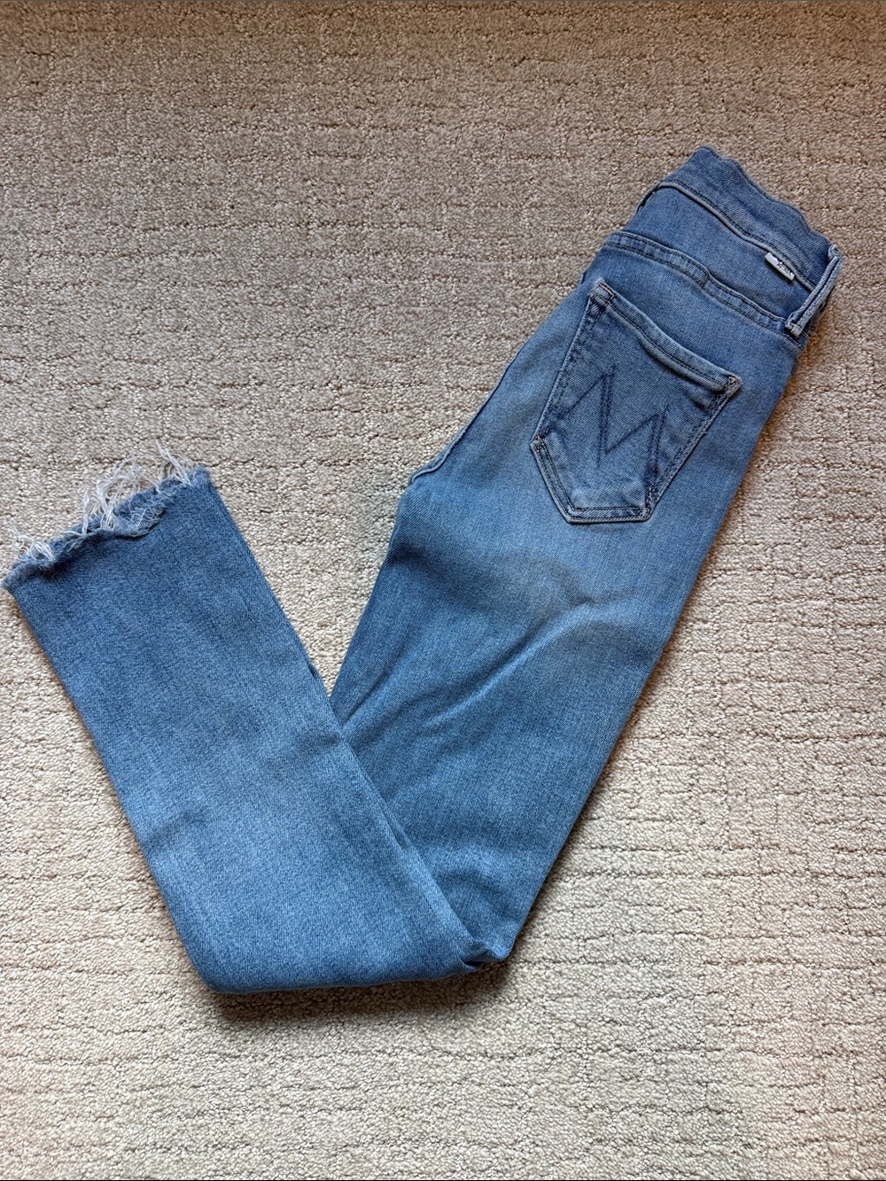 MOTHER the mid rise dazzler ankle fray Staight Leg Jeans in Medium Blue